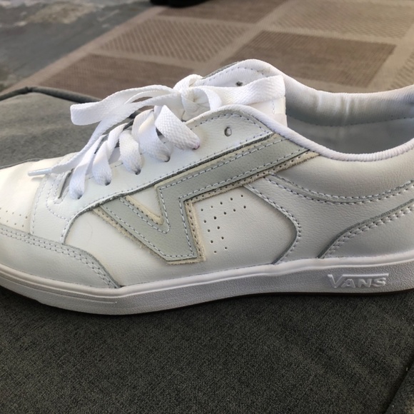 Van’s trainers - Picture 3 of 6